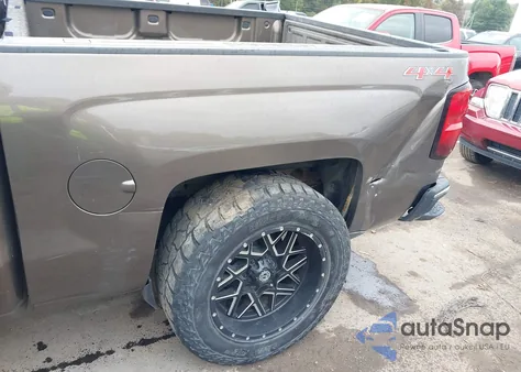 2015 Chevrolet Silverado 1500 1Lt z USA, uszkodzony, nr VIN 3GCUKREC5FG481421